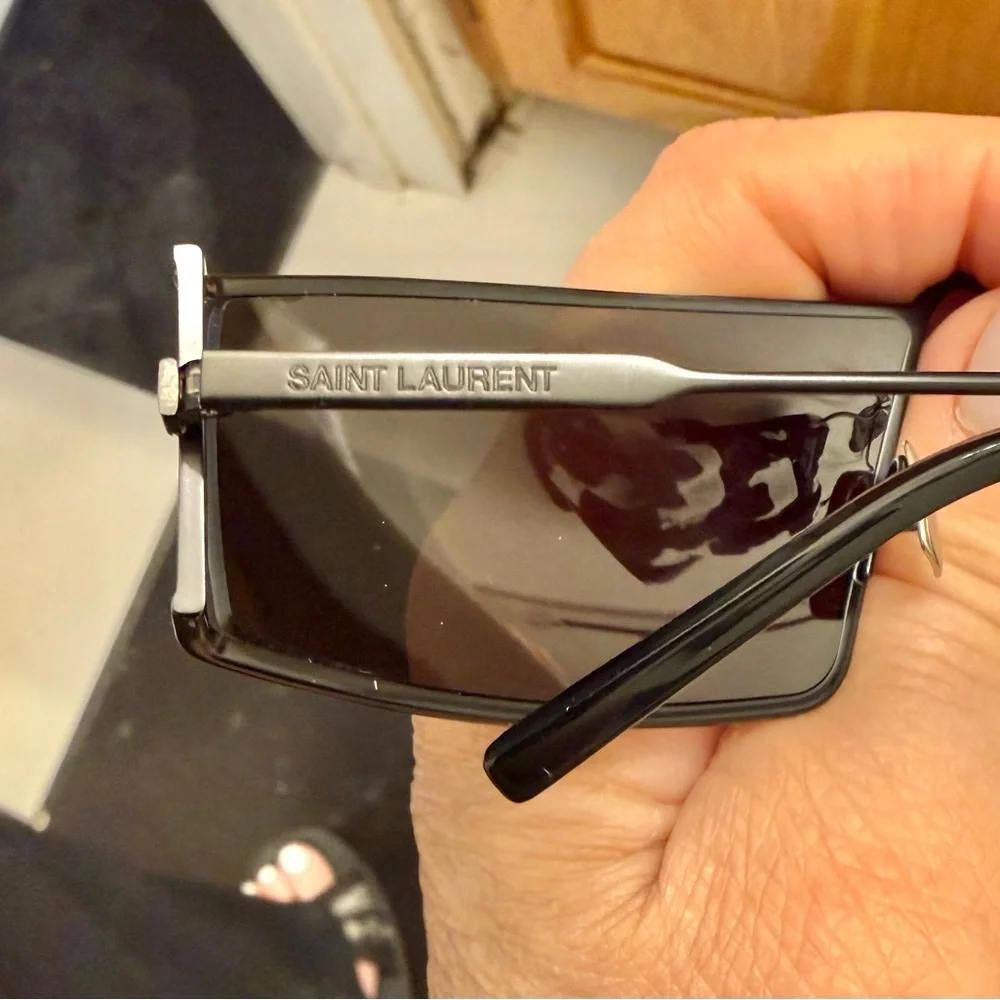 Saint Laurent unisex Black cutout sides, no scratches new in case. - Picture 8 of 13